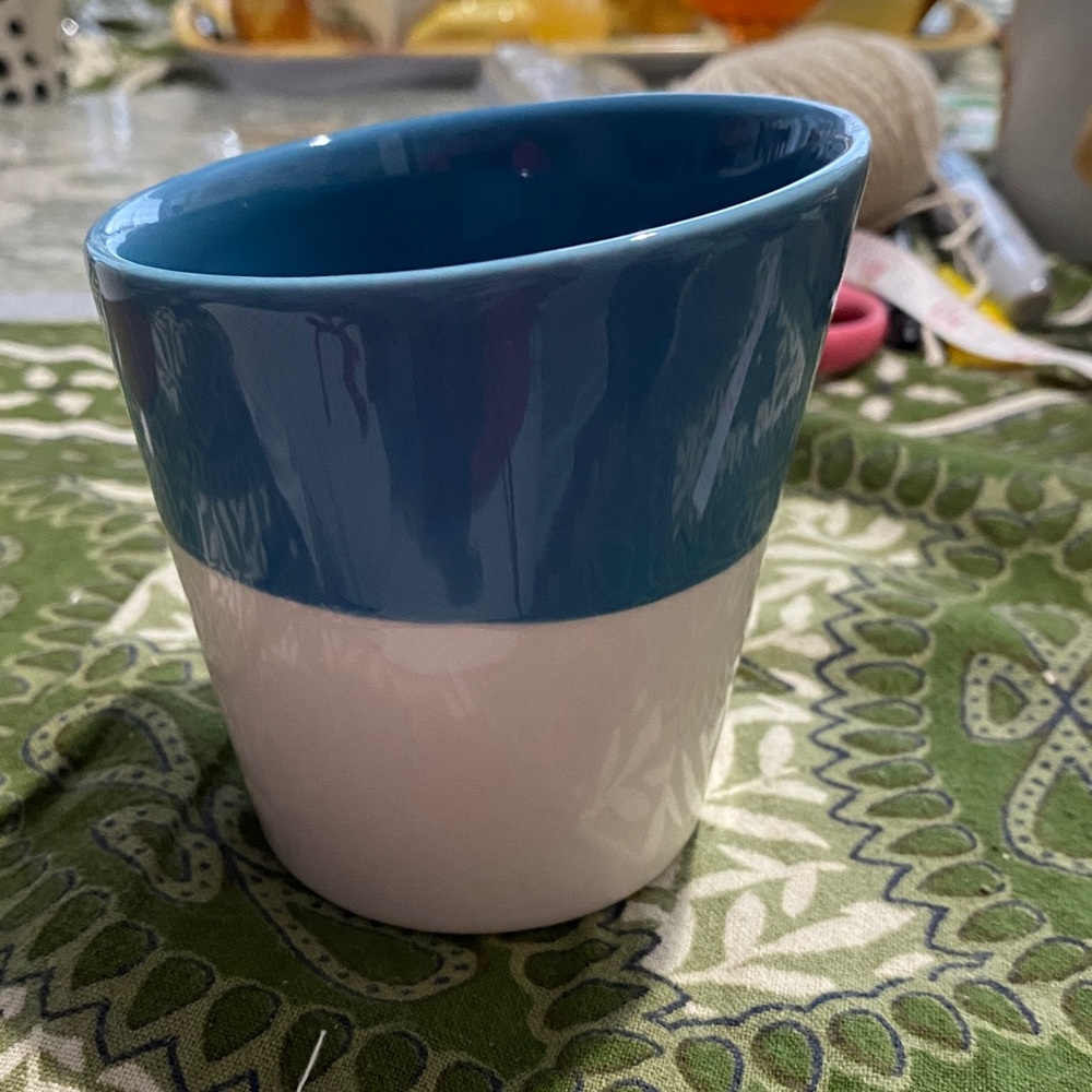 Milk/Cream Beakers.  STARBUCKS 2011, & 2012 bone china. EC  Very Cool! 3 Colors